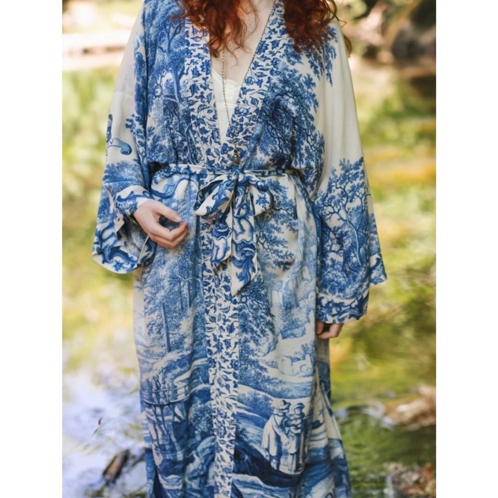 Market Of Stars Opera Duster Kimono Robe Women OS Blue Let The Light In NWT